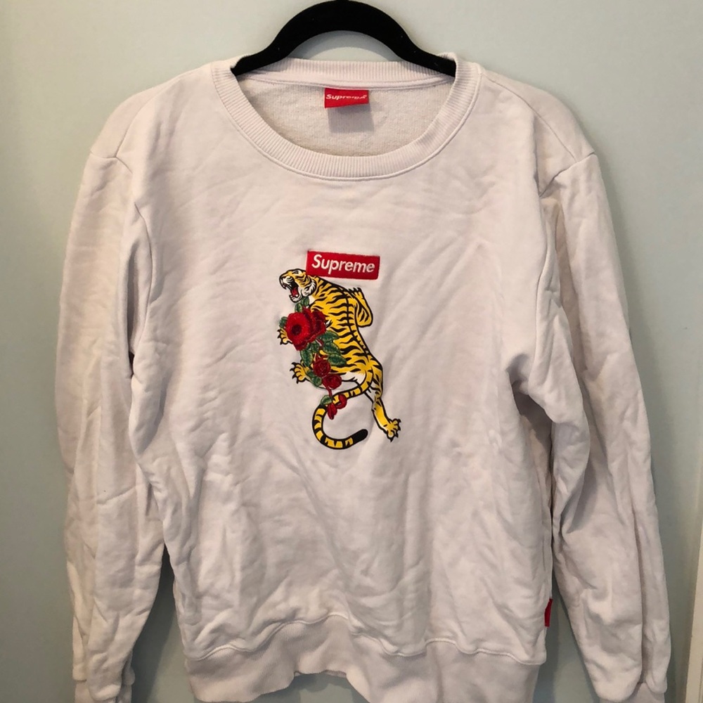 Supreme Spain limited edition crew neck